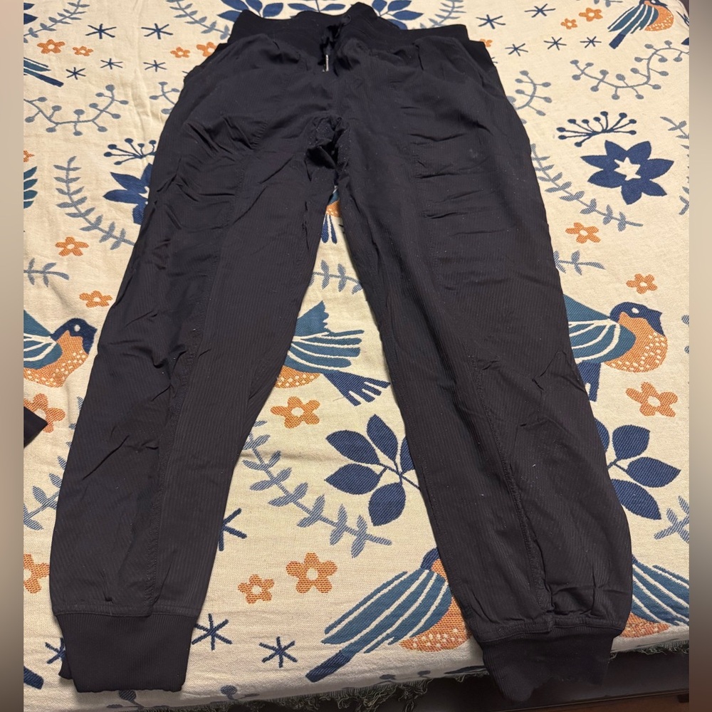 Lululemon Dance Studio 7/8 Jogger
